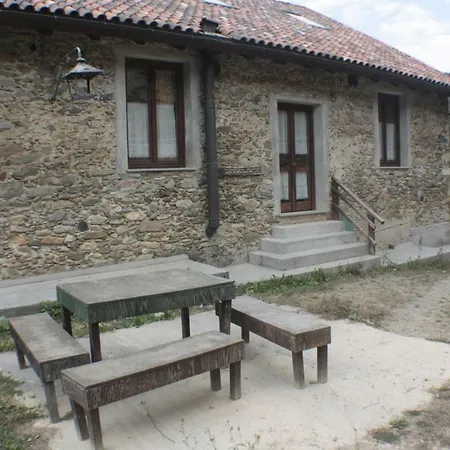 Agriturismo Le Giaire Alloggio per agriturismo Calizzano